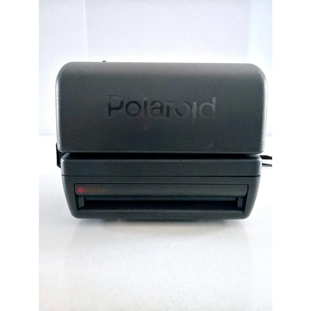 Vintage Polaroid OneStep CloseUp 600 Instant Film Camera 90s era Point and Shoot